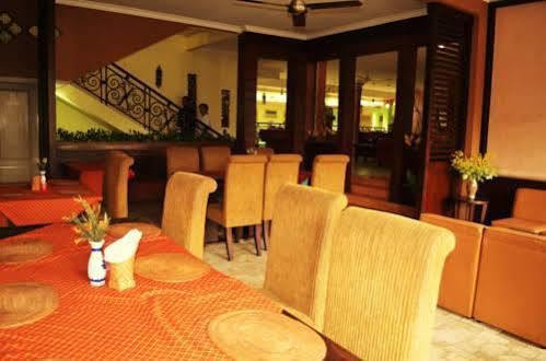 Mahadria Hotel Serang Exterior photo